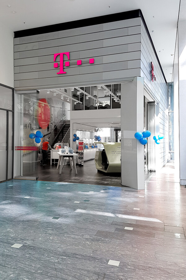 Deutsche Telekom -T-Shop in der Hauptverwaltung Bonn2